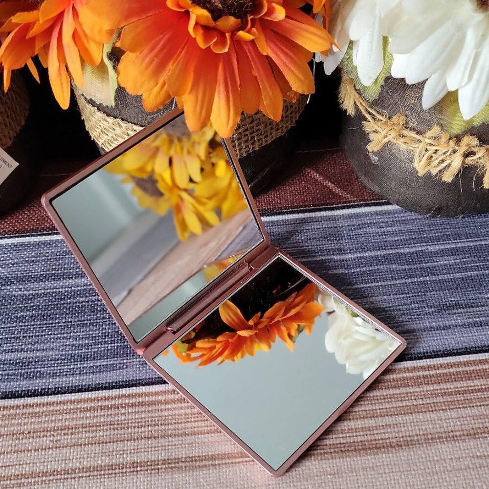 ๐นElegant Pink Rose Design Compact Pocket Makeup Mirror Normal & Magnifying - Picture 4 of 11
